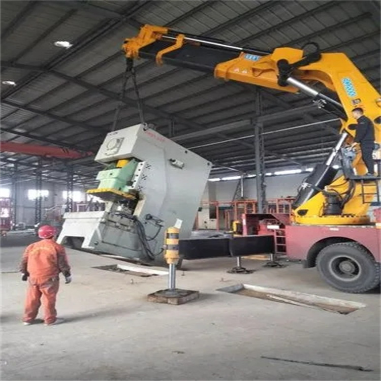 温州龙湾80吨折臂吊车出租附近电话