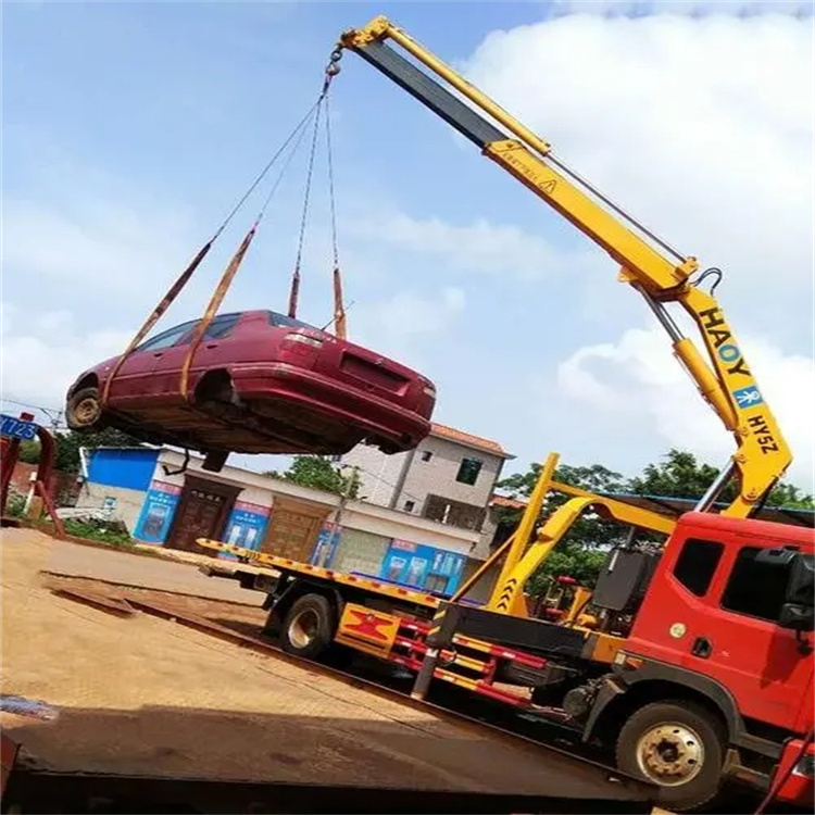 温州龙湾吊车吊汽车的正确方法